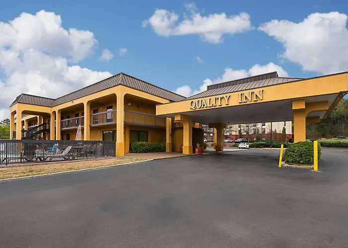 Quality Inn Airport - Southeast