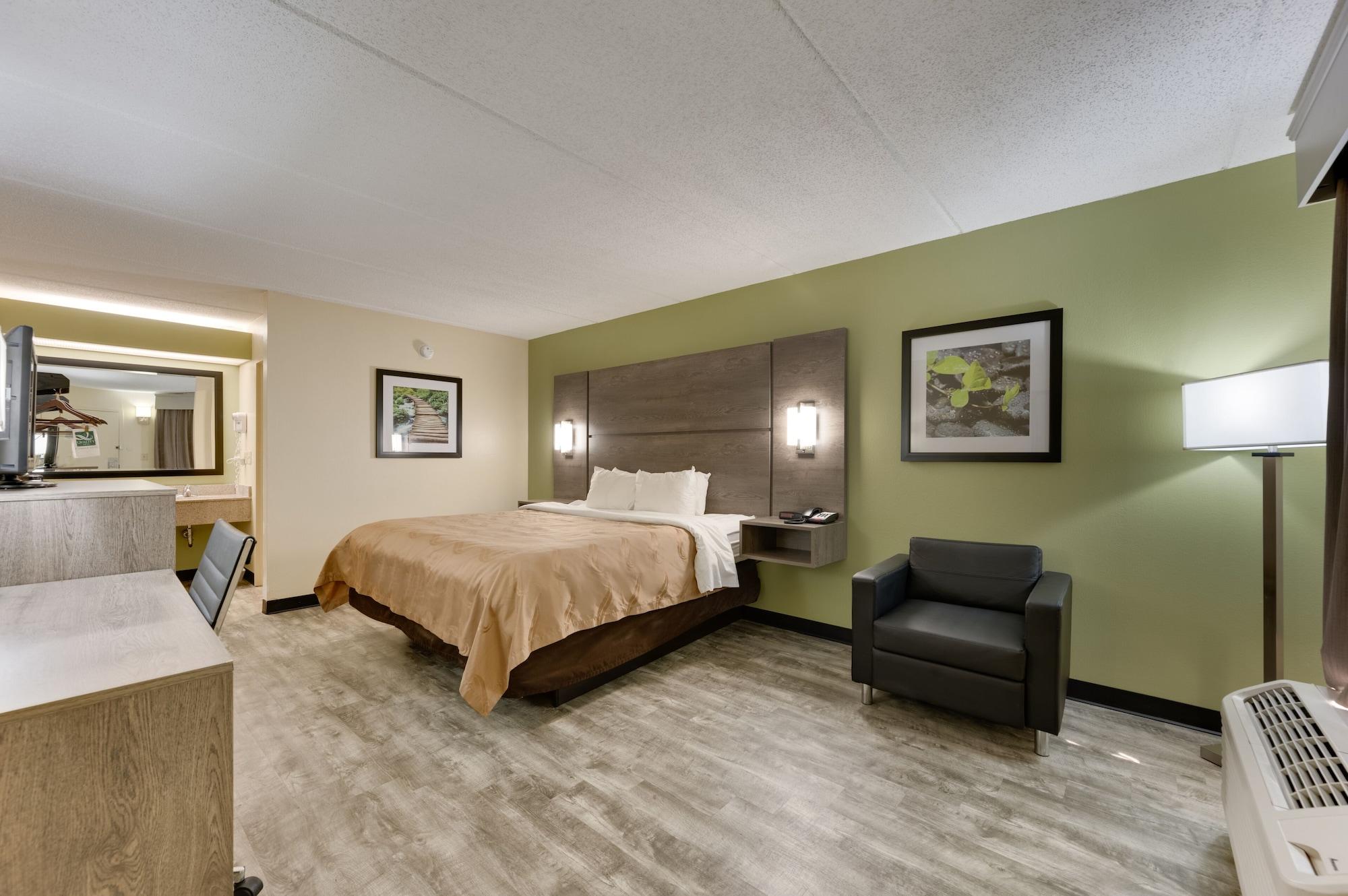 Inn Quality Airport - Southeast 2*