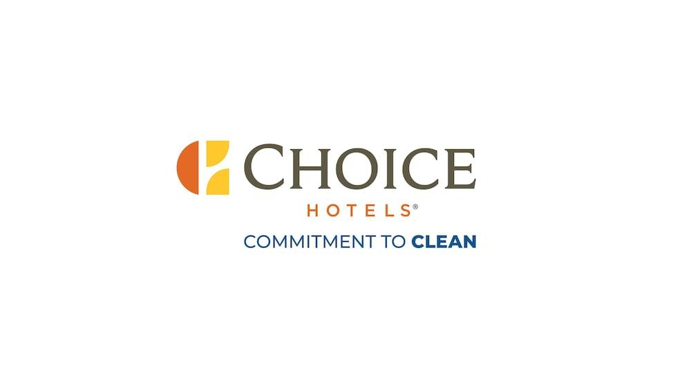 Inn Quality Airport - Southeast 2*